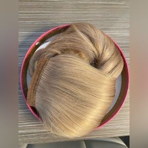 Luxy Ponytail Extension 20” Sandy Blonde